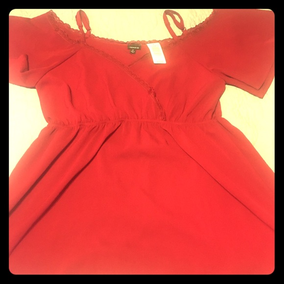 Cute spaghetti strap , elastic waste top! - Picture 1 of 4